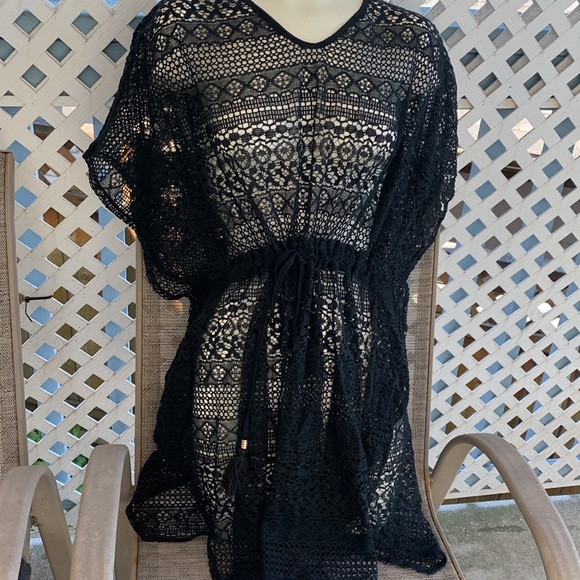 Bathing suit coverup - Picture 3 of 4